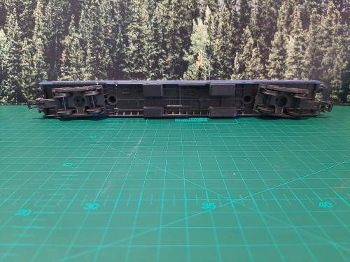 LIMA Blue Train Set (5E Locomotive with 3 coaches) BOXED