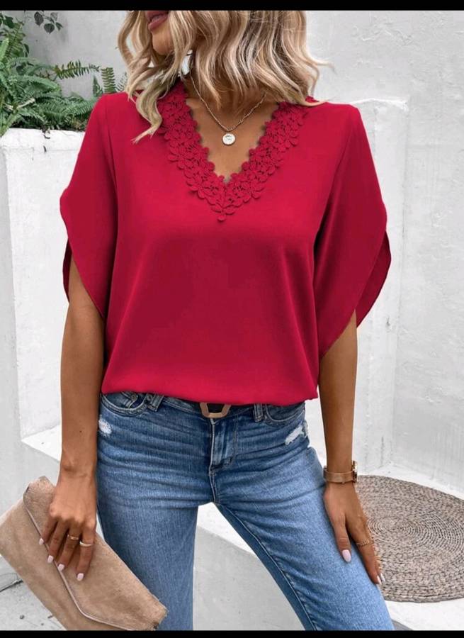 Red Top:  Large ( more items available)