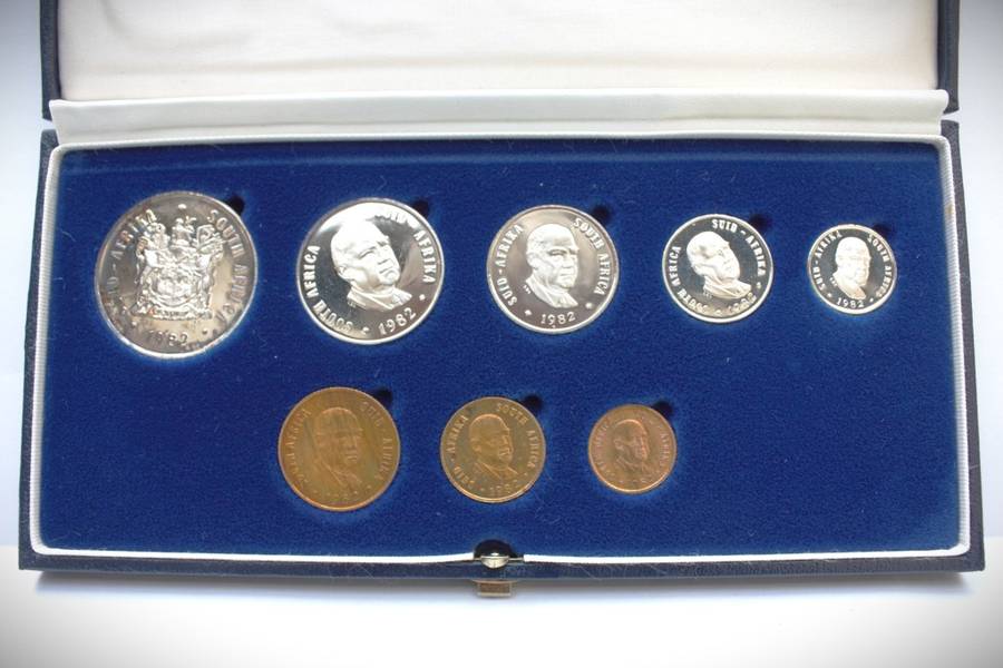 1982 Short Proof Set. Very Low Mintage 4,900 - R1 to 1/2 Cent
