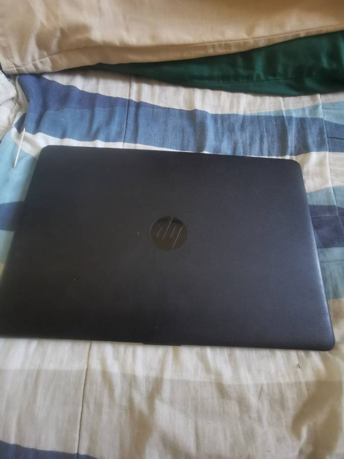 HP Laptop Model- 15-rb001ni  500gb HHD 4Gb ram