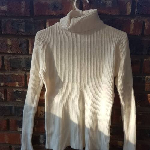 Cream Polo Neck XL