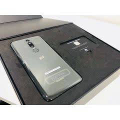 "'R30000"'Huawei mate rs porsche design brand new,opened to check contents with free tempered glass