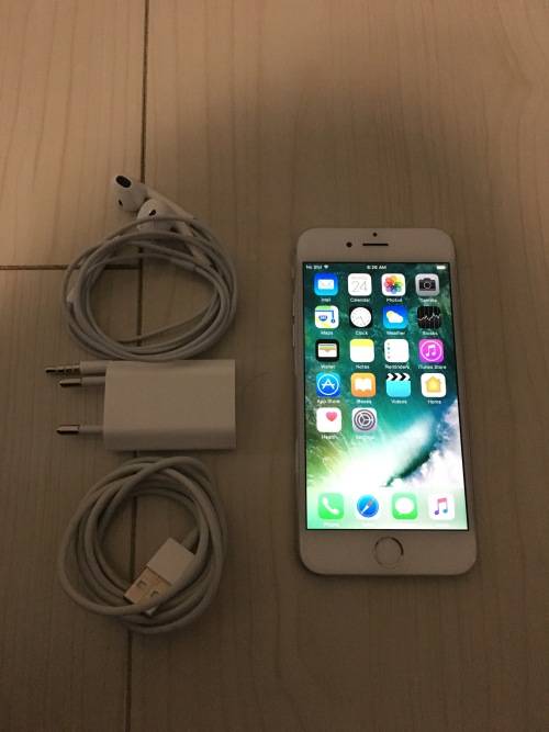 iPhone 6 16GB Silver EXCELLENT CONDITION
