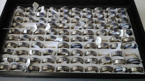 95 STAINLESS STEEL RINGS. SIZES VARY