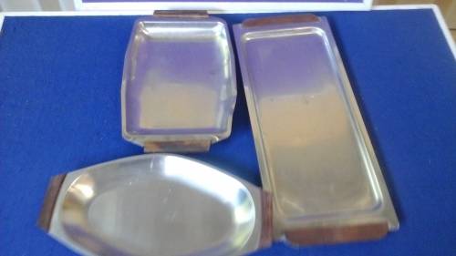 THREE TERRIFIC STAINLESS STEEL AND WOOD SNACK DISHES. FANTASTIC!