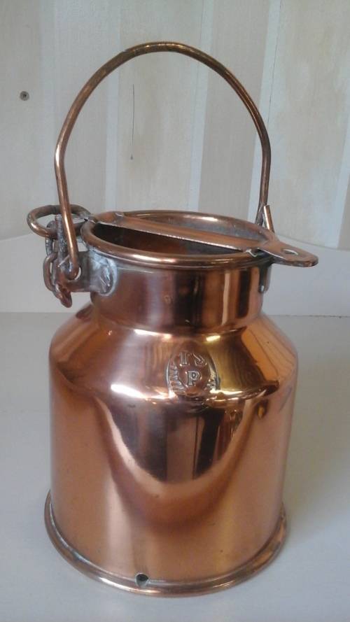 AMAZING VINTAGE COPPER LUNCH PAIL/ CREAMER. VERY COOL PIECE THAT IS A GREAT REMINDER OF THE PAST!