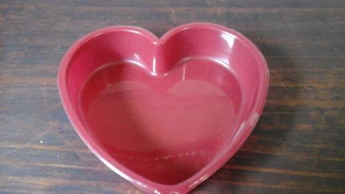 TERRIFIC NONSTICK FLEXIBLE BAKING MOLD. FANTASTICALLY AWESOME!