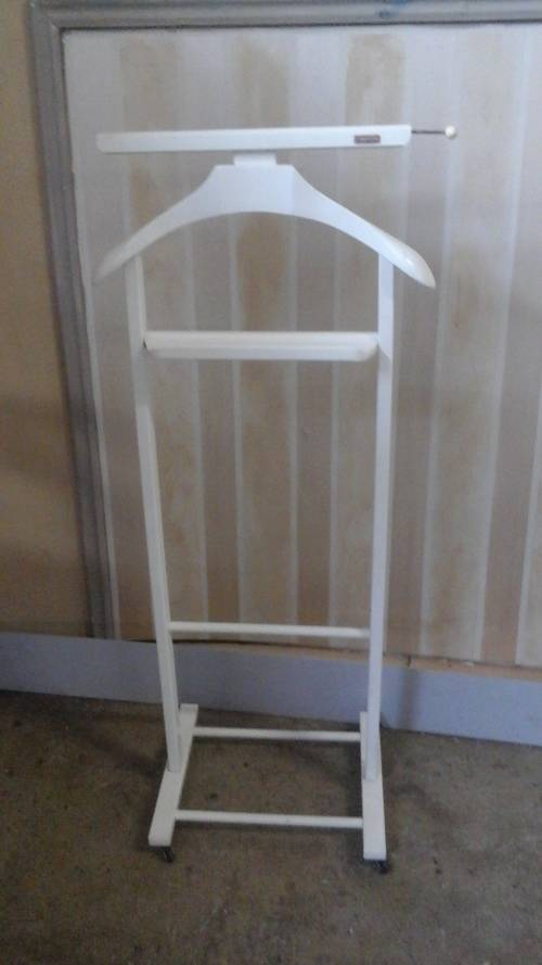 FANTASTIC VINTAGE WOODEN DUMB VALET ON WHEELS. AWESOME AND FUNCTIONAL PIECE!