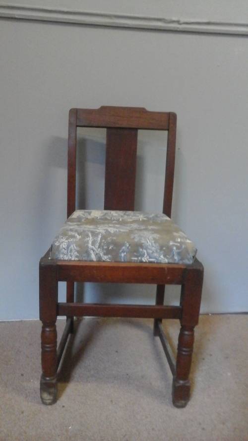 MAGNIFICENT VINTAGE KIAAT/ IMBUIA DINING ROOM CHAIR. STUNNING & STURDY!
