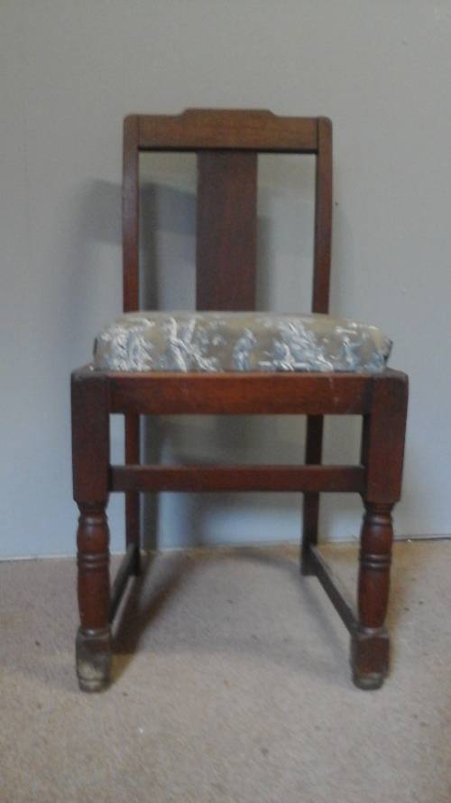 MAGNIFICENT VINTAGE KIAAT/ IMBUIA DINING ROOM CHAIR. STUNNING & STURDY!