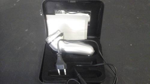 AWESOME MEN'S COLLECTION RECHARGEABLE SHAVER. FANTASTIC PIECE!