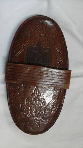 Stunning vintage polish brush