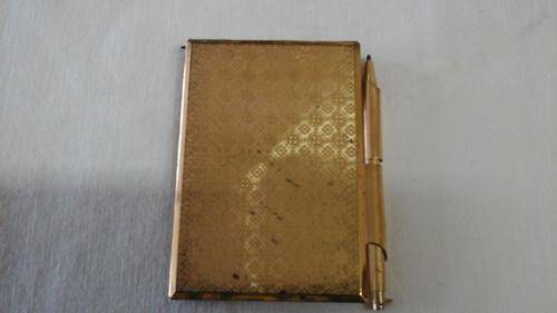 BEAUTIFUL ELEGANT VINTAGE BRASSLIKE NOTE BOOK AND PEN HOLDER. LOVELY LITTLE COLLECTIBLE