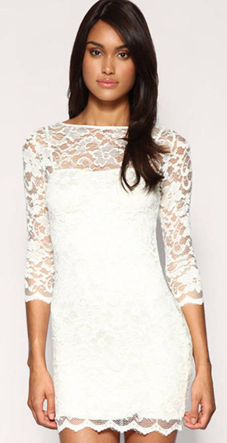 BEAUTIFUL WHITE FLOWER LACE DRESS