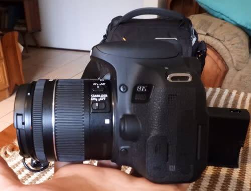 Canon 800D with 18-55 STM lens and bag etc, photos show exact item on sale.