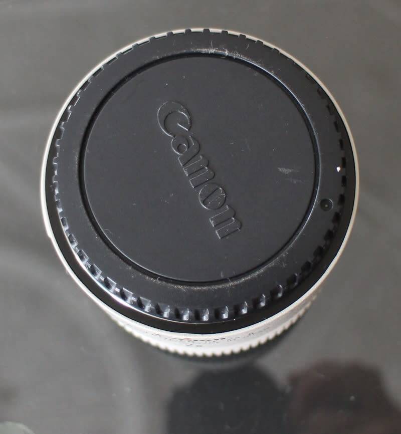 Canon 2X extender mark ii photos show exact item on sale, top condition