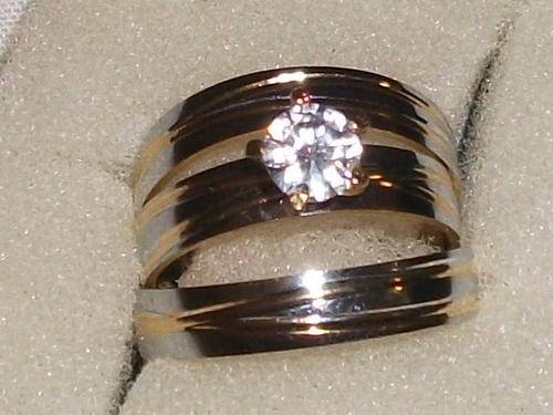 3 PIECE TWO TONE WEDDING RING SIZE 7,8 AND 9
