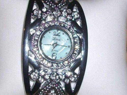 BEAUTIFUL SILVER WATCH