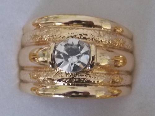 STUNNING GOLD FILLED DESIGNERS RING LOOKS LIKE A 5 PIECE WHITH BEAUTIFUL SIM DIAM SIZE 17,18,19,20