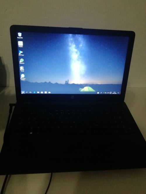 HP15 - RB001NI 15.6" Notebook for sale - Like new