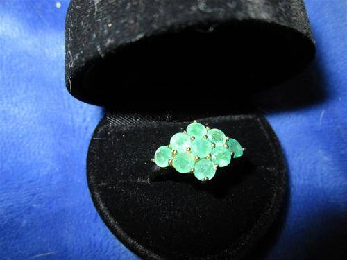 VINTAGE QUALITY EMERALD CLUSTER RING 9ct