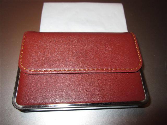 SMART CREDIT CARD HOLDER
