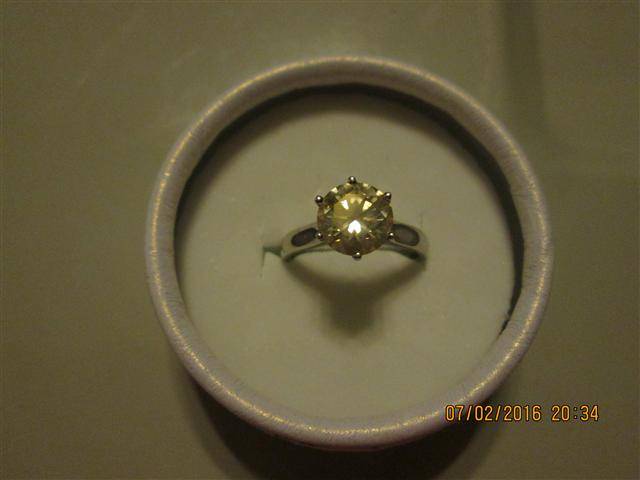 Gorgeous 1.86kt Diamond set in 14kt Gold Bargain!!!!!