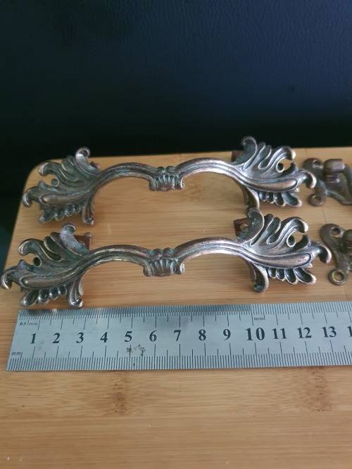 THREE PAIRS SOLID BRASS VINTAGE DOOR/DRAWER  HANDLES...ONE BID FOR ALL