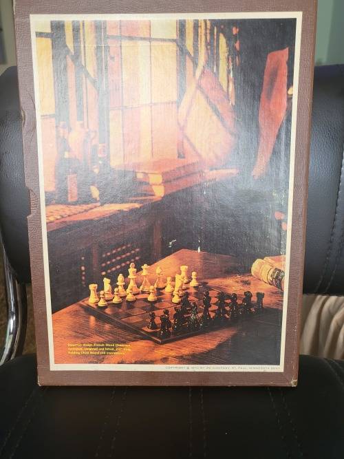 1970 STAUNTON DESIGN FRENCH WOODEN CHESS SET (COMPLETE SET) (COMES WITH MANUAL)