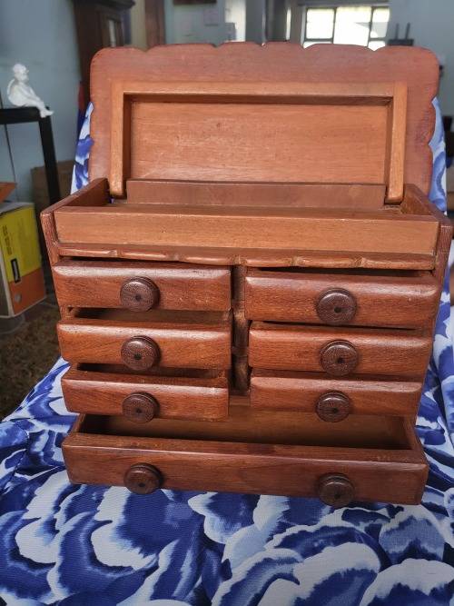 VINTAGE SOLID WOOD JEWELRY BOX 7 DRAWER (DRAWERS OPEN) - PLEASE STUDY PICS