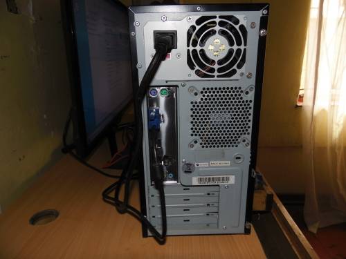 Desktop Computer - i3, 8 gb Ram, 1 TB Hard Drive