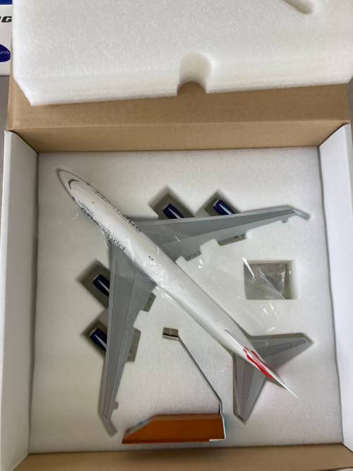 British Airways 747 aircraft model 1:200 scale