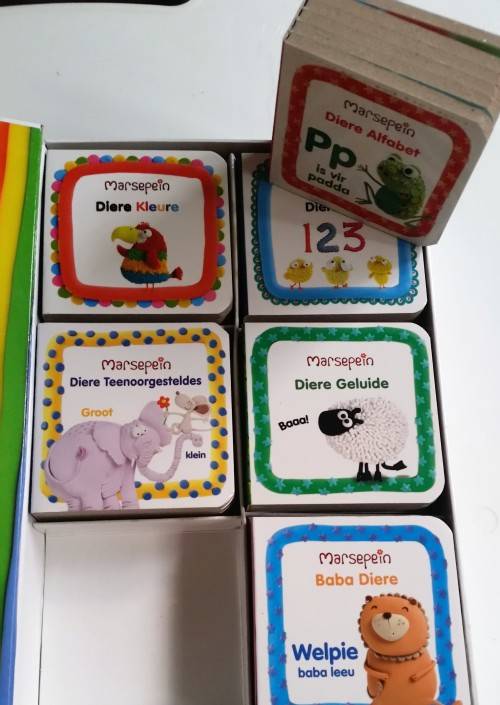 Vroee Ontwikkeling -  Fantastiese 6 boekie stel - 6 eerste diere woorde boek.