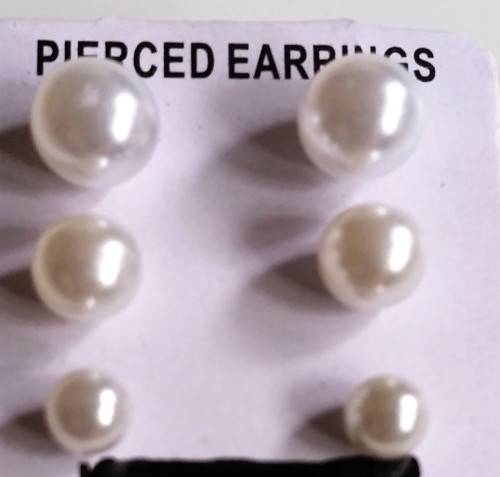 3 Pairs of Pearl Imitation Earings for one bid