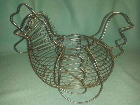 Metal chicken shaped egg holder