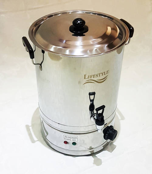 **BRAND NEW**25 LITRE STAINLESS STEEL URN