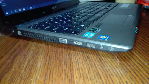 Graphic Designer- 8Gig Ram, i5 for Laptop ((under R4000)) clean, + photoshop + ai installed
