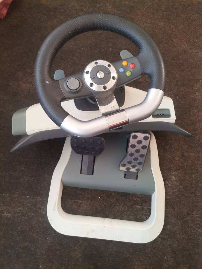 XBOX 360 Steering wheel and Pedals