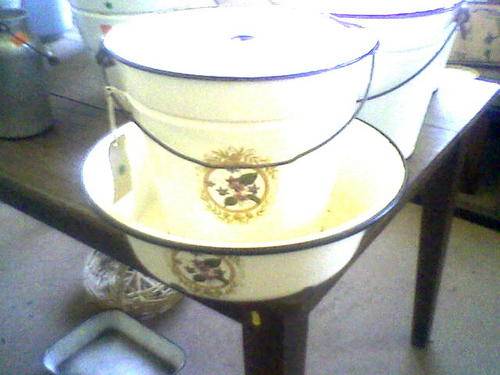 White and  floral enamel set