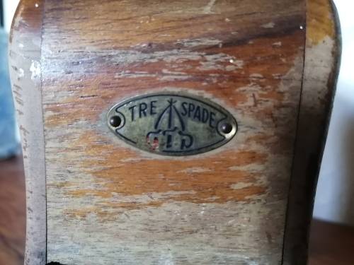 WOODEN TRE SPADE COFFEE GRINDER