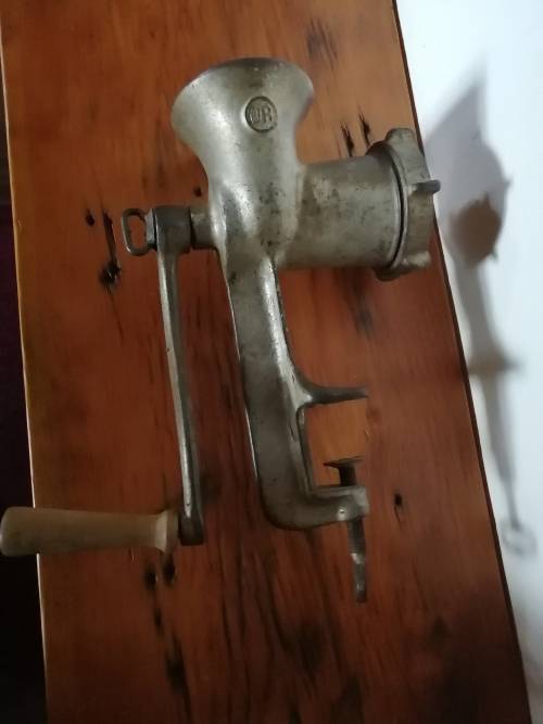 VINTAGE OB MEAT GRINDER NO.8