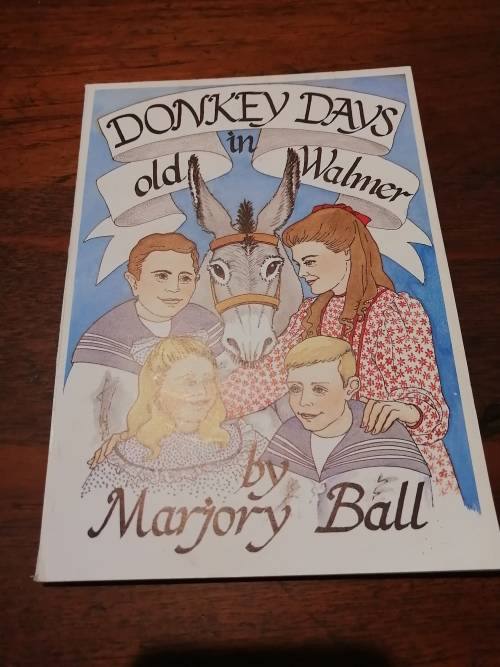 DONKEY DAYS IN OLD WALMER - Marjory Ball
