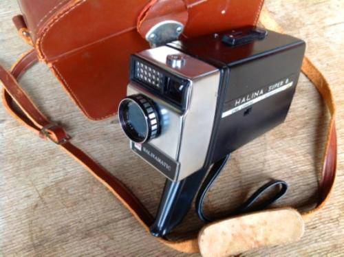 VINTAGE HALINA SUPER8 FILM CAMERA WITH LOVELY LEATHER CARRY BAG, GREAT CONDITION