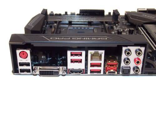 MSI X370 GAMING PRO CARBON ** AMD RYZEN ** AM4 ATX MOTHERBOARD ** GOOD CONDITION ** WARRANTY **