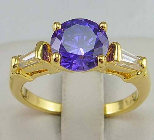 Beautiful 14ct gold GP(stamped) and 1.25ct LC Tanzanite ring