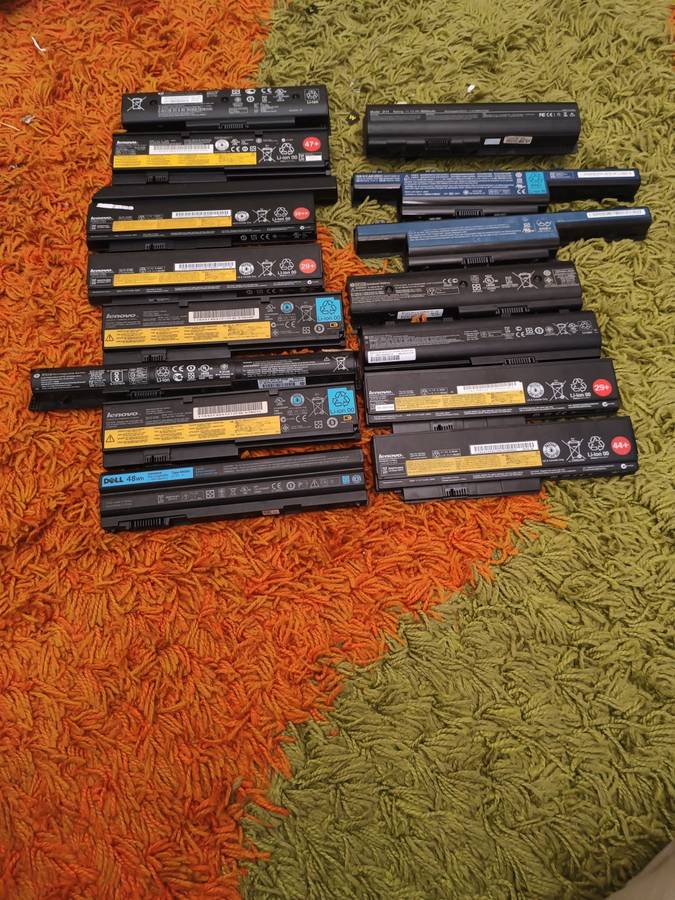 **CLEARANCE DEAL**LENOVO, DELL, HP 16 x LAPTOP BATTERIES -UNTESTED, SOLD AS IS -GRAB A BARGAIN@R599!