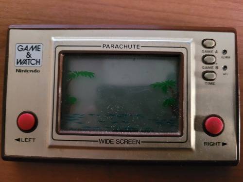 1981 Vintage Nintendo Game & Watch: Parachute
