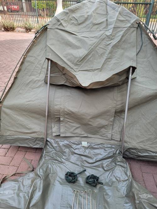 Dome Tent with high tensile spring steel frame