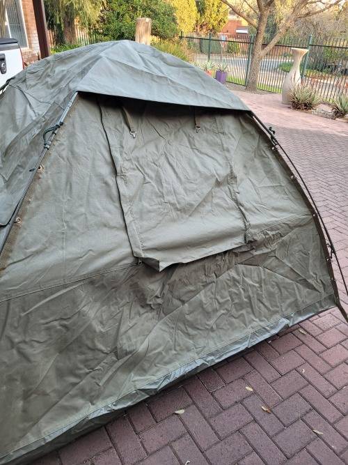 Dome Tent with high tensile spring steel frame