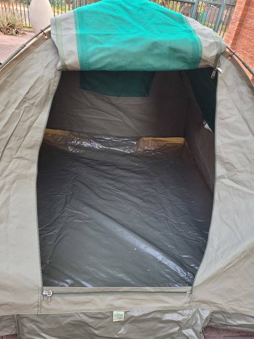 Dome Tent with high tensile spring steel frame